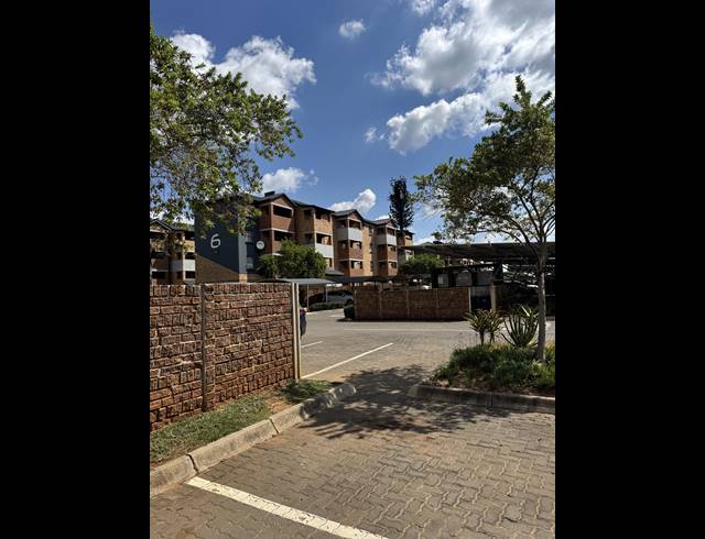 2 BEDROOM APARTMENT FOR SALE IN HEUWELOORD